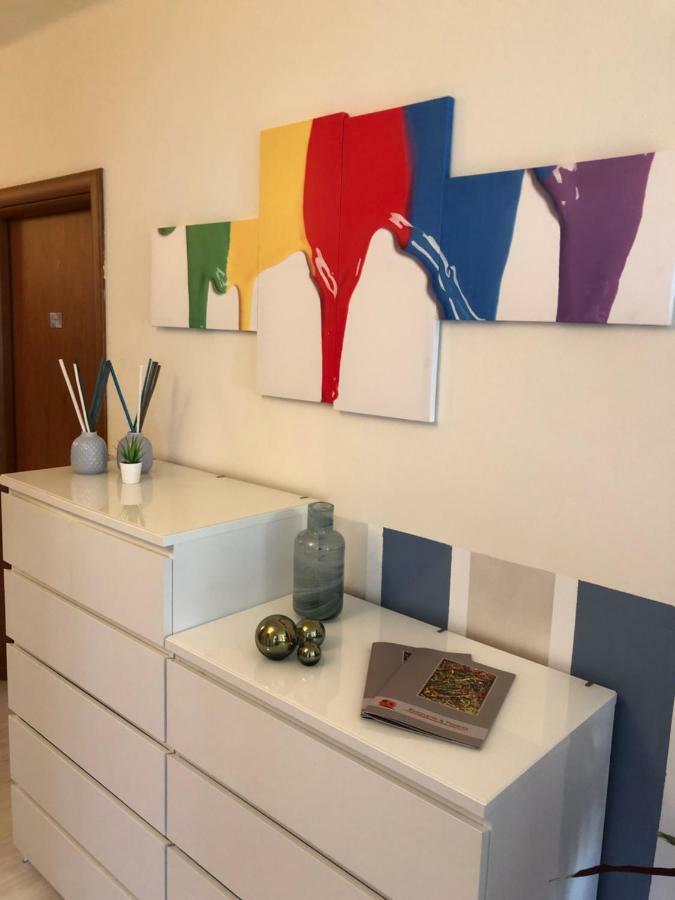 Irides Rooms A Un Passo Dai Parchi Divertimento Lazise Dış mekan fotoğraf